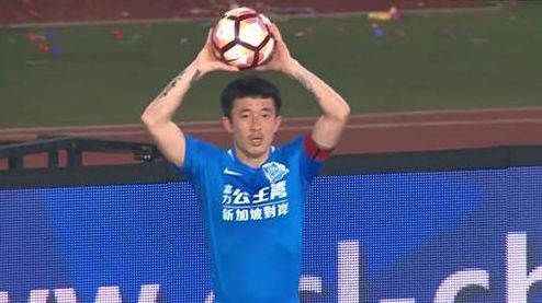 宝贝夹住乖含着吸出来男男