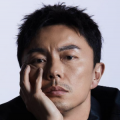 亚洲人色
