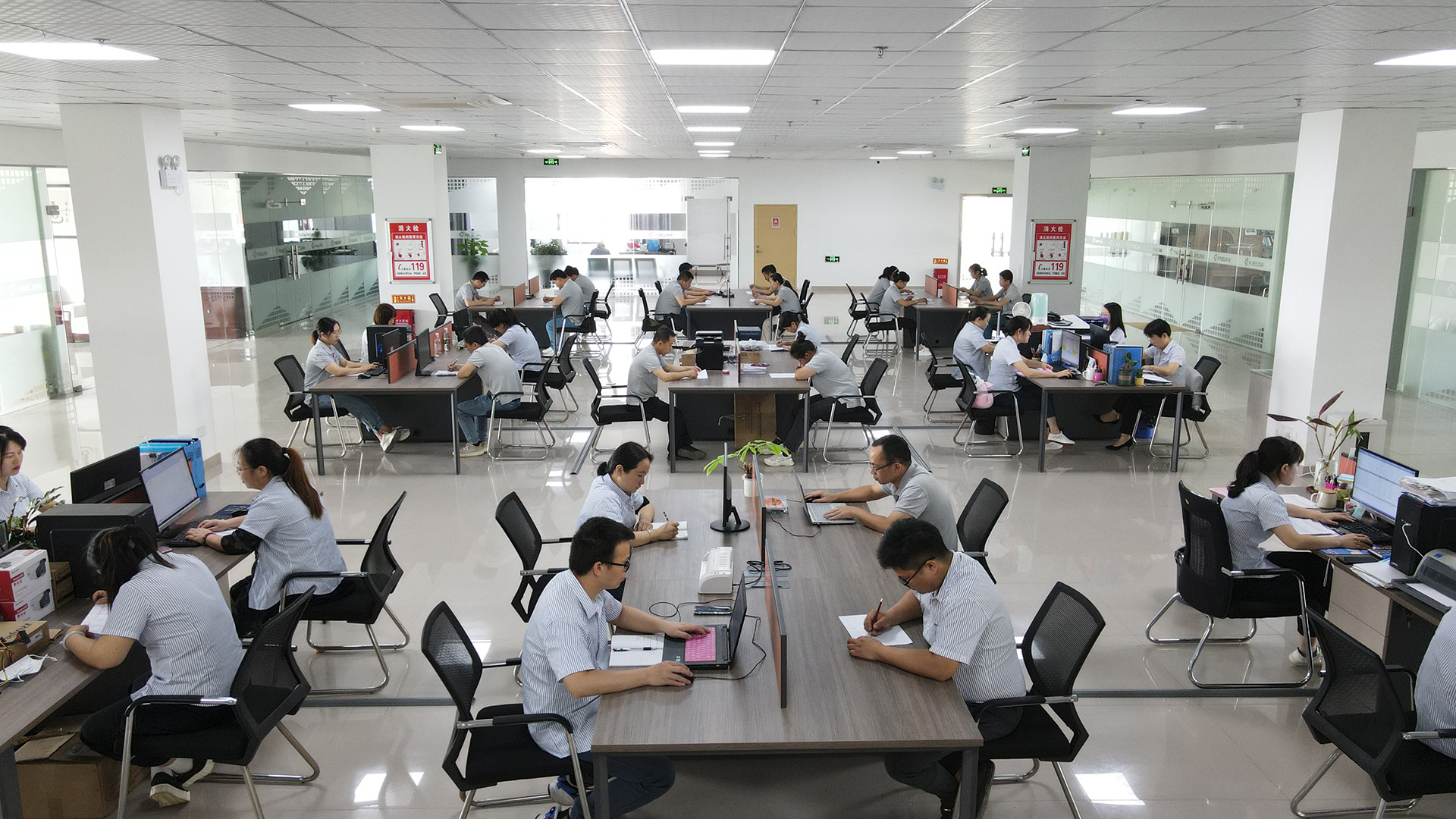 Hubei Finelink Photoelectric Co., Ltd.