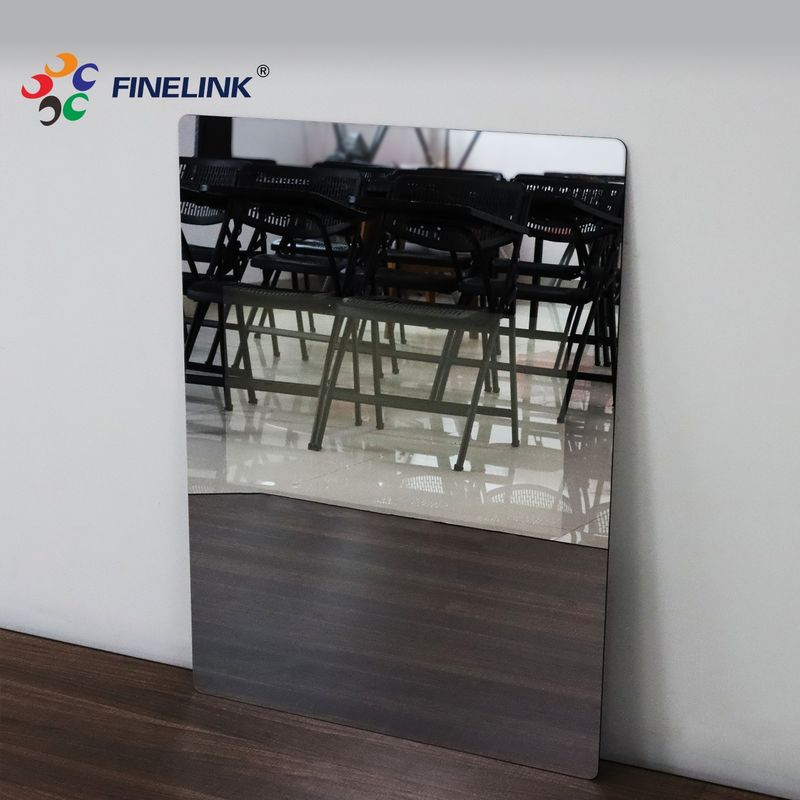 Outdoor Lcd Display Wall Advertising Fitness Mirror Glass Touch Panel For Gym